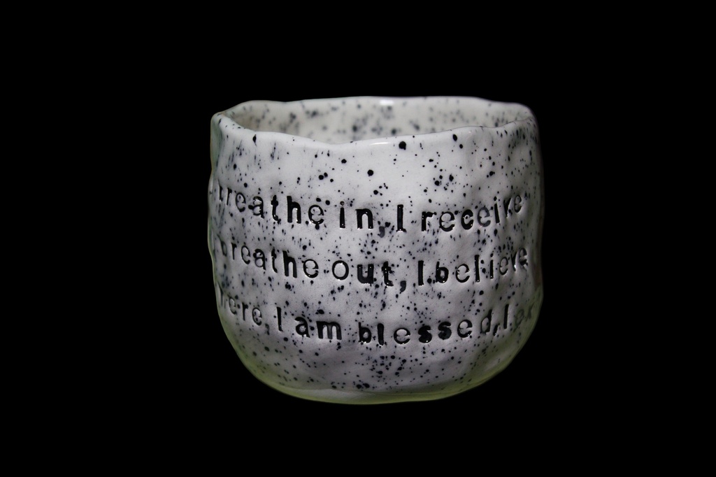I breathe in, I receive. I breathe out, I believe. I am here, I am blessed, I exist, I possess — foto 2