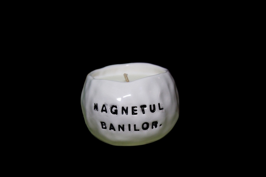 Magnetul banilor